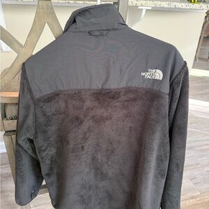 The North Face Black Lightweight Fleece Shirt Jacket